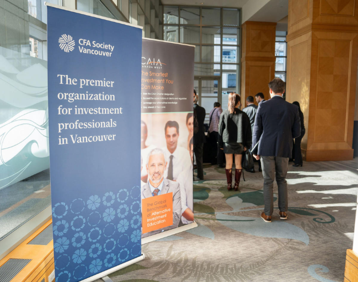 16th Annual Alternative Investments Outlook Forum Photo 2